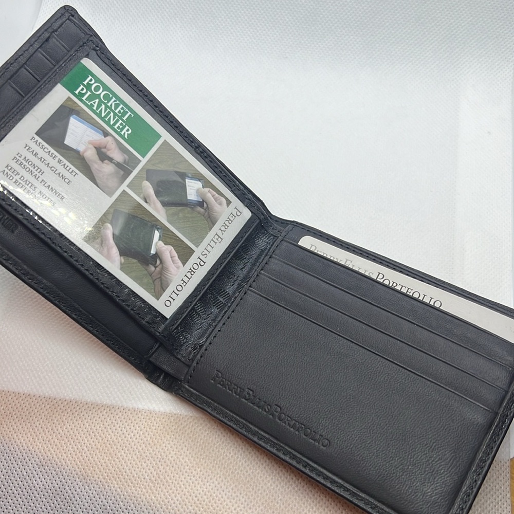 Perry Ellis Black Bi-Fold Soft Leather Wallet Pocket Planner - 10 Card Pockets